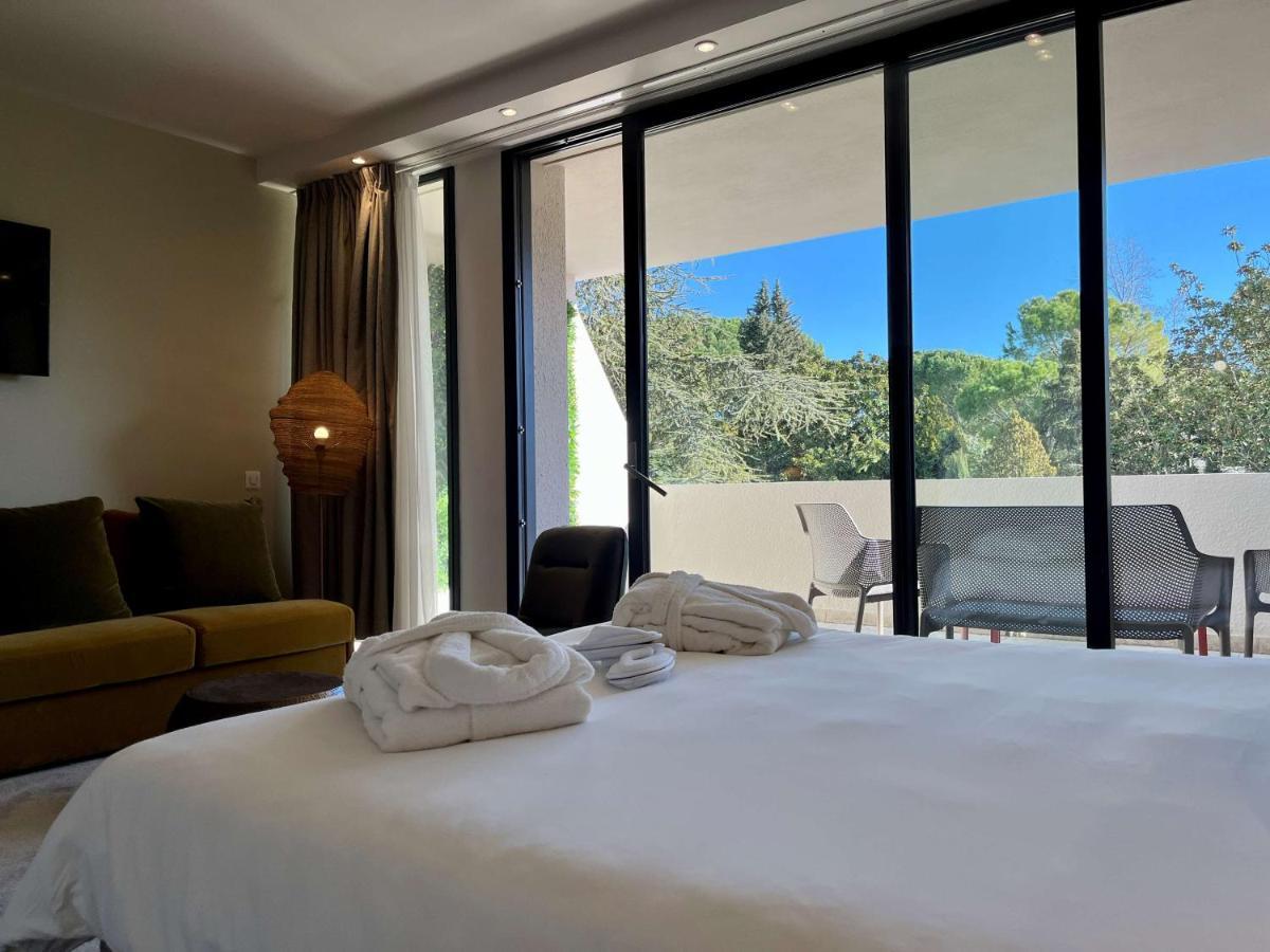 Best Western Sevan Parc Hotel Pertuis Eksteriør billede