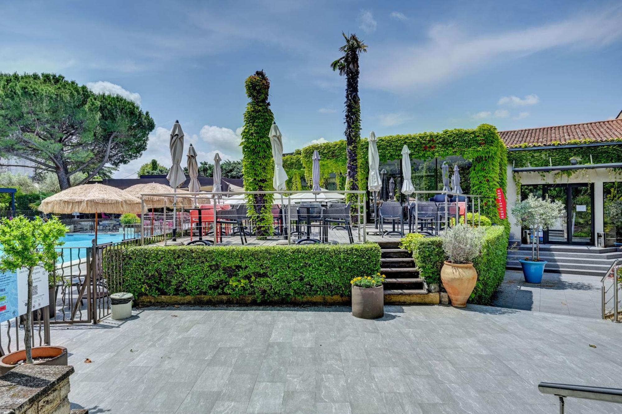 Best Western Sevan Parc Hotel Pertuis Eksteriør billede