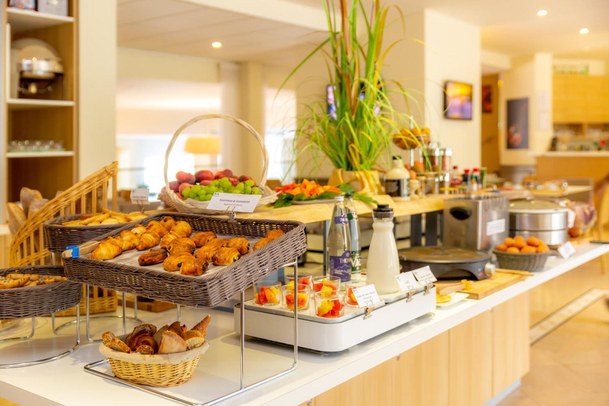 Best Western Sevan Parc Hotel Pertuis Eksteriør billede