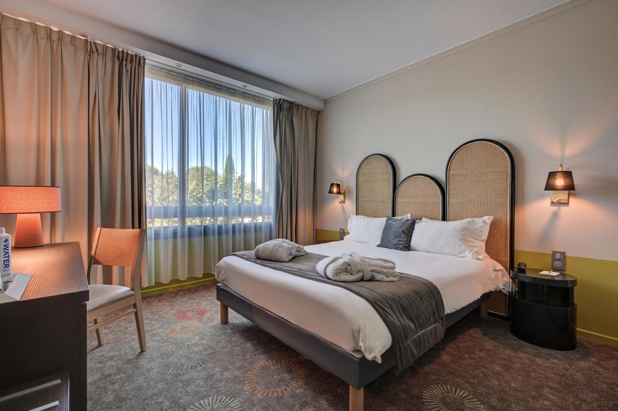Best Western Sevan Parc Hotel Pertuis Eksteriør billede